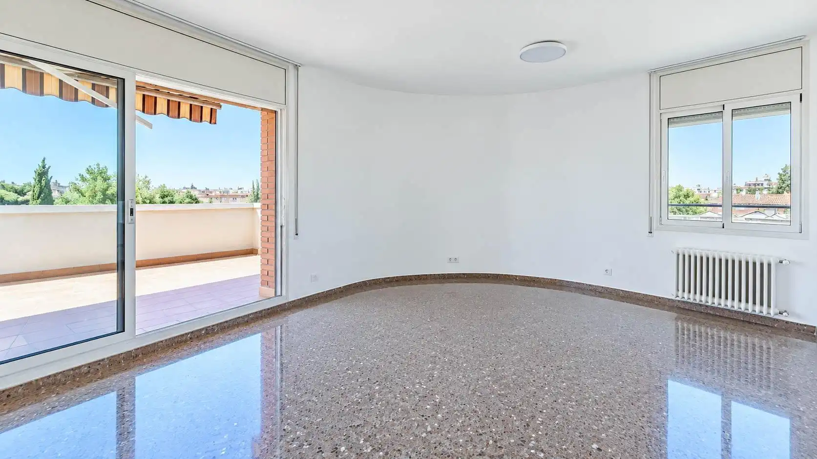 Ático en venta en Barcelona con Calefacción y Terraza