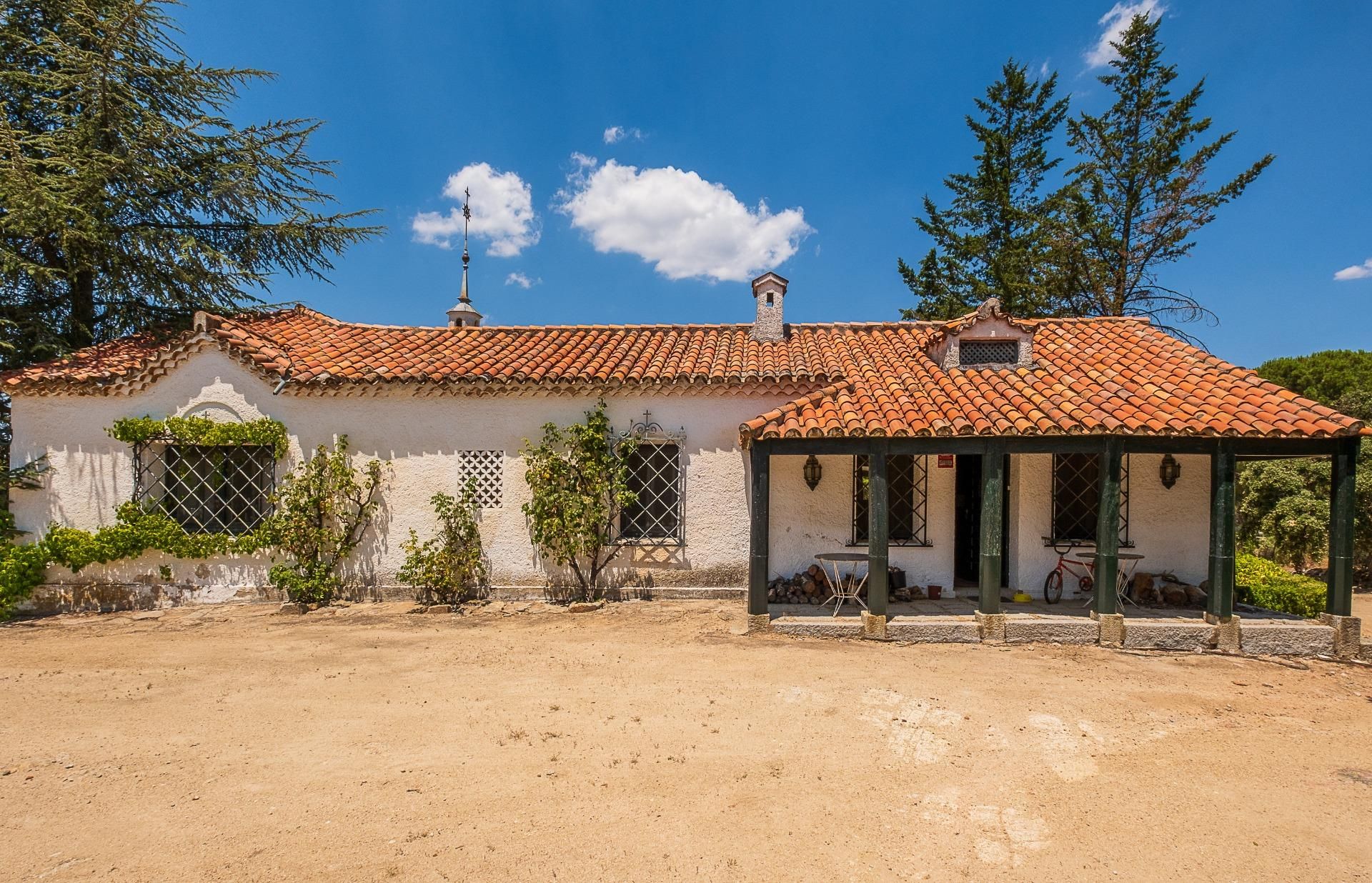 Exterior view of Country house for sale in Torrelodones  with Heating and Private garden