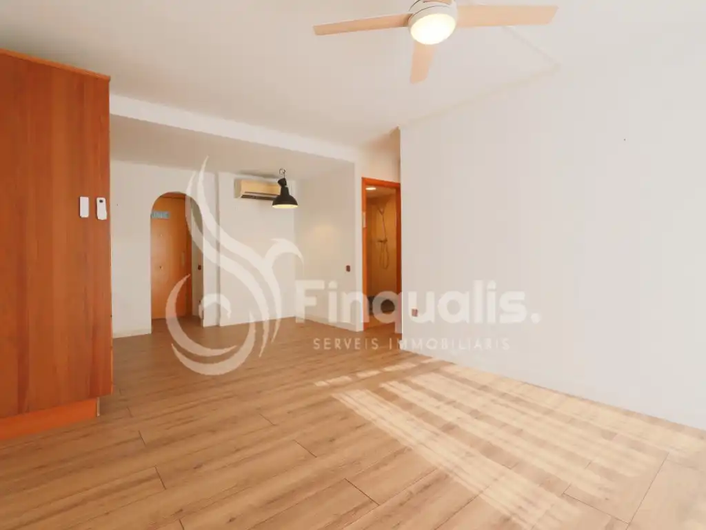 Sala d'estar de Pis en venda en Santa Eulàlia de Ronçana