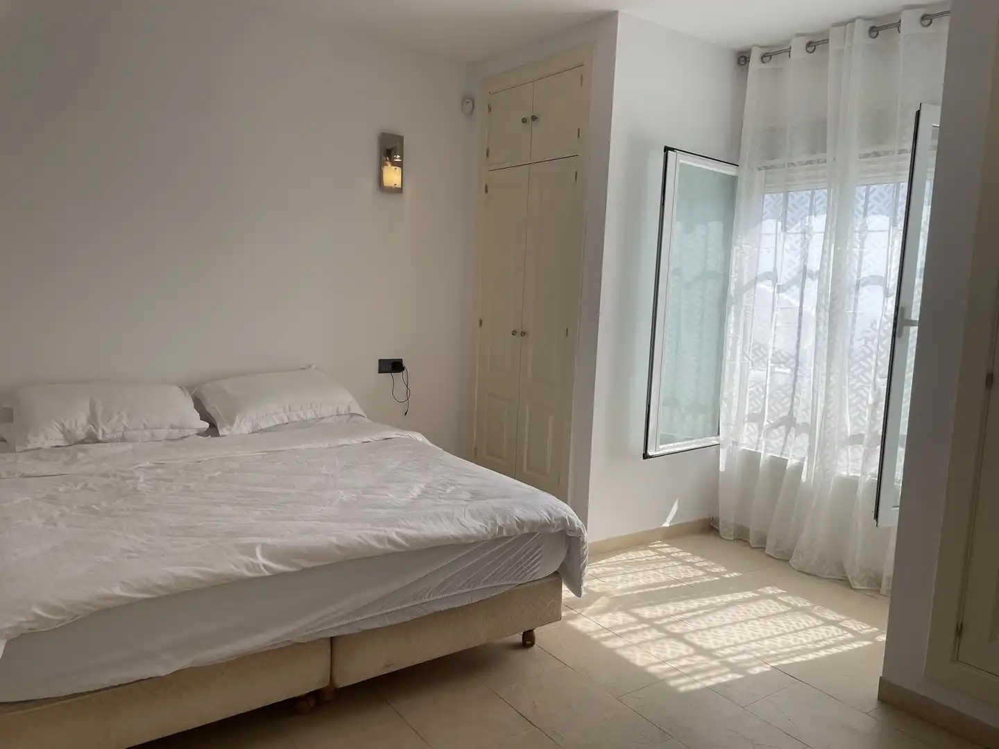 Apartament amb piscina en venda a Solymar, imagen 9