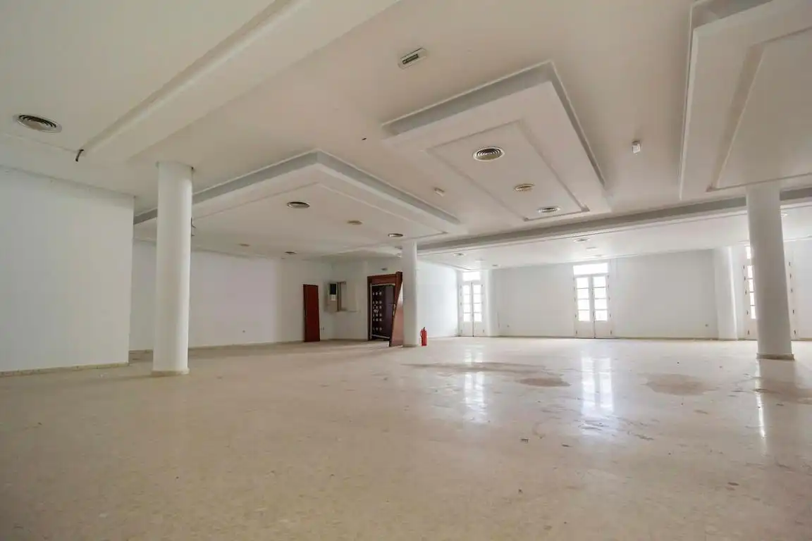 Office for sale in Rota