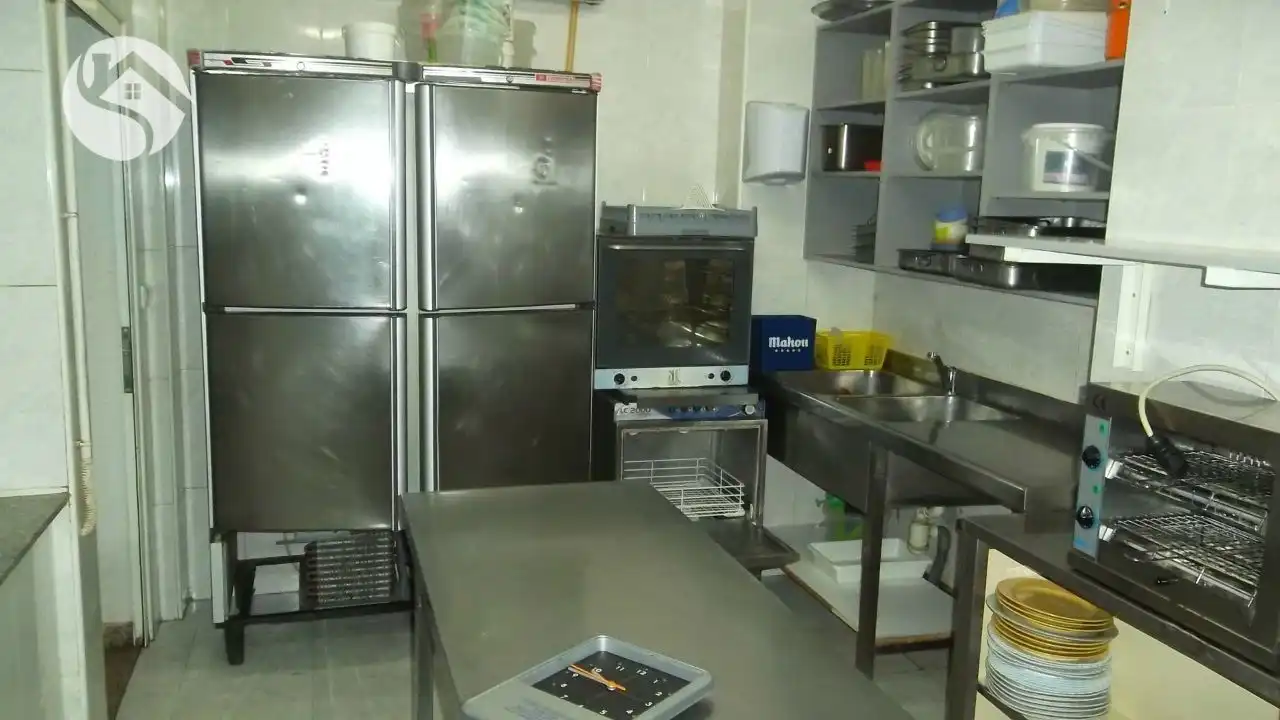 Kitchen of Commercial properties for sale in El Provencio    with Air Conditioner and Heating