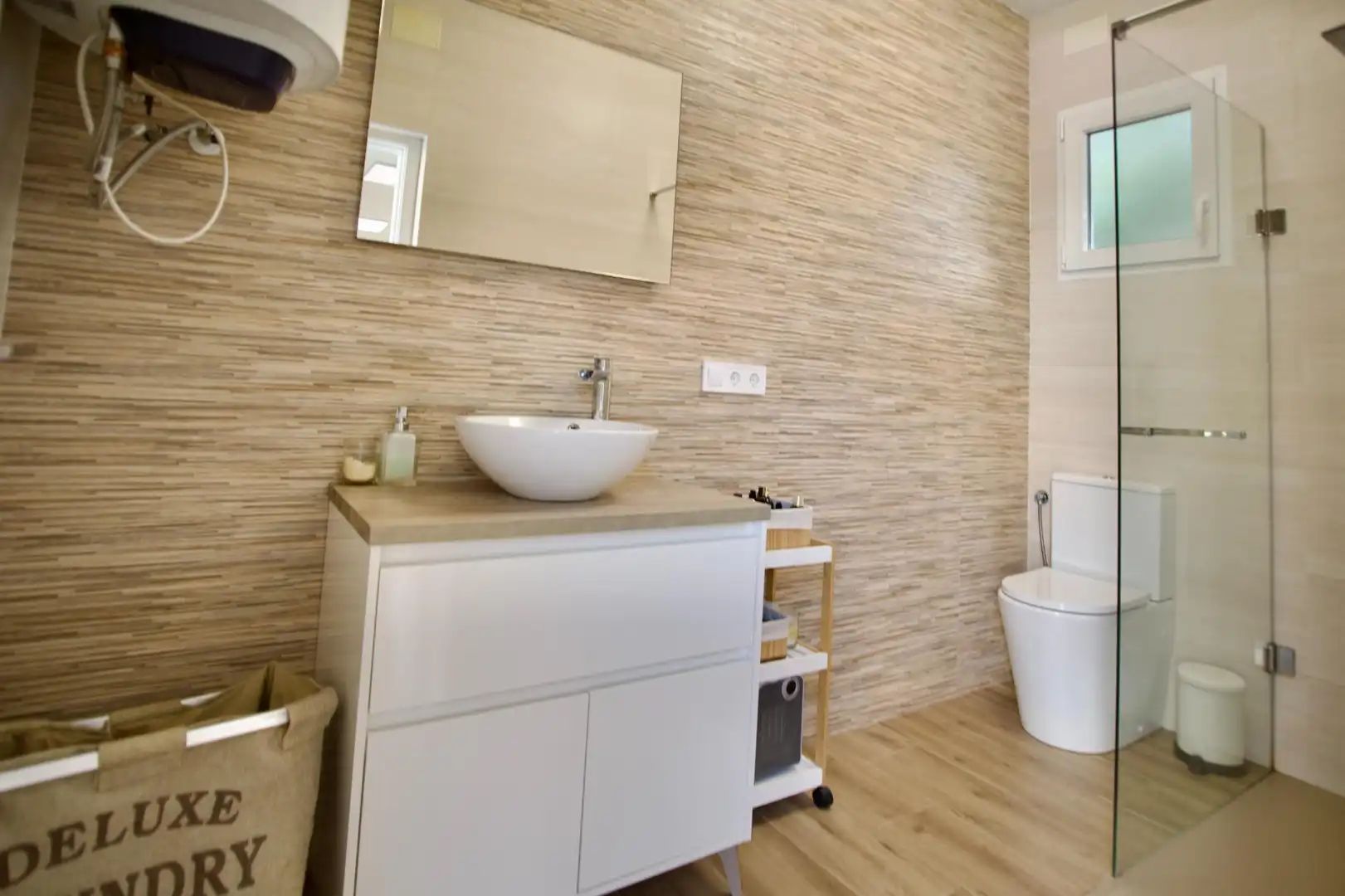 Bathroom of Detached homes for sale in Monforte del Cid  with Air Conditioner, Private garden and Parquet flooring