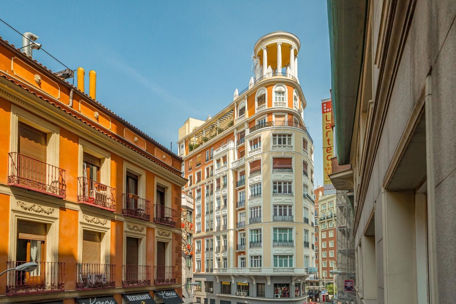 Exterior view of Flat for sale in  Madrid Capital  with Heating and Balcony