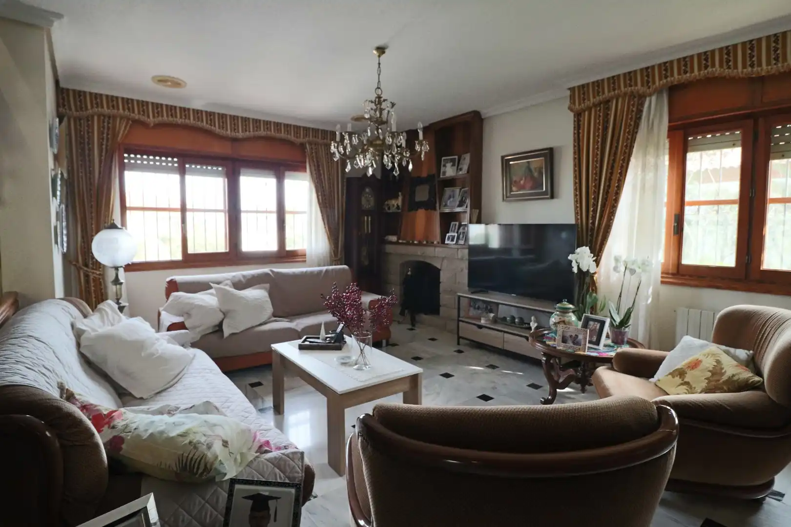 Sala de estar de Casa o chalet en venta en La Nucia con Terraza