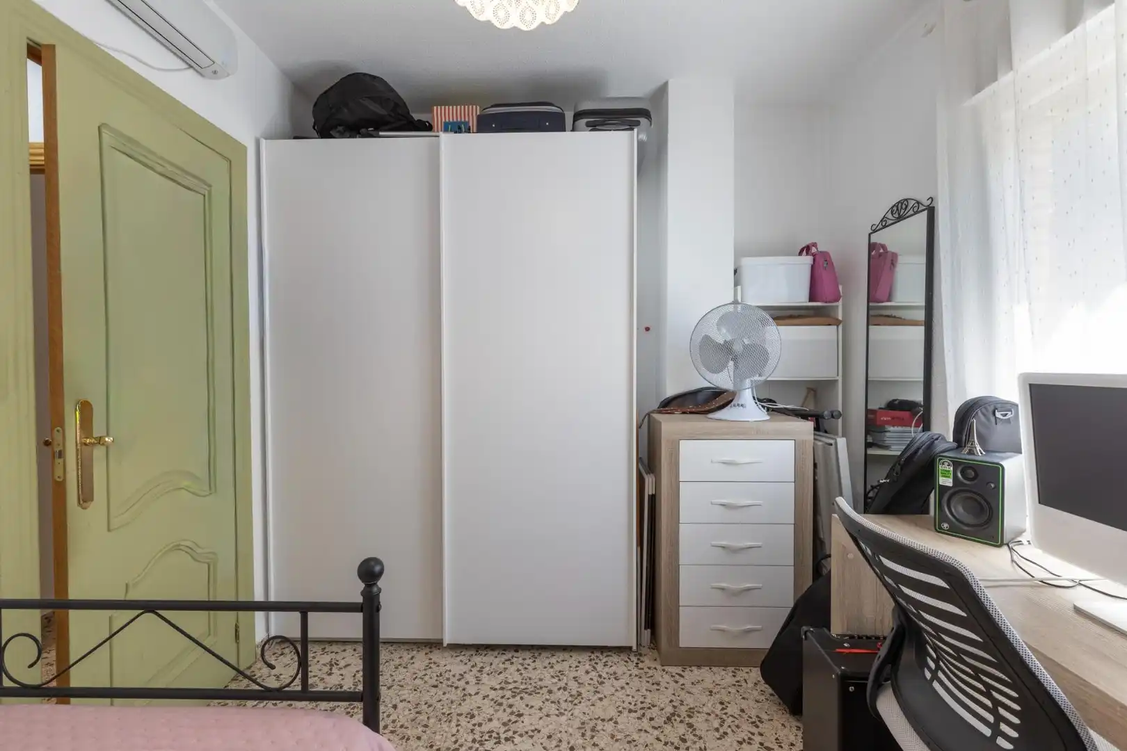 Habitación de Piso en venta en Maracena con Balcón
