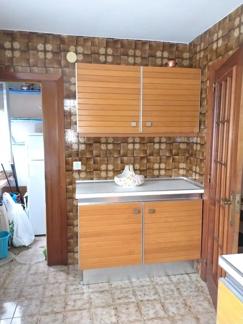 Kitchen of Flat for rent in Bembibre  with Heating, Parquet flooring and Storage room