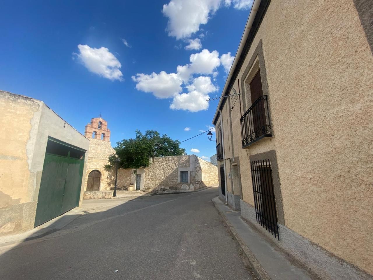 Vista exterior de Casa o xalet en venda en Uclés amb Calefacció