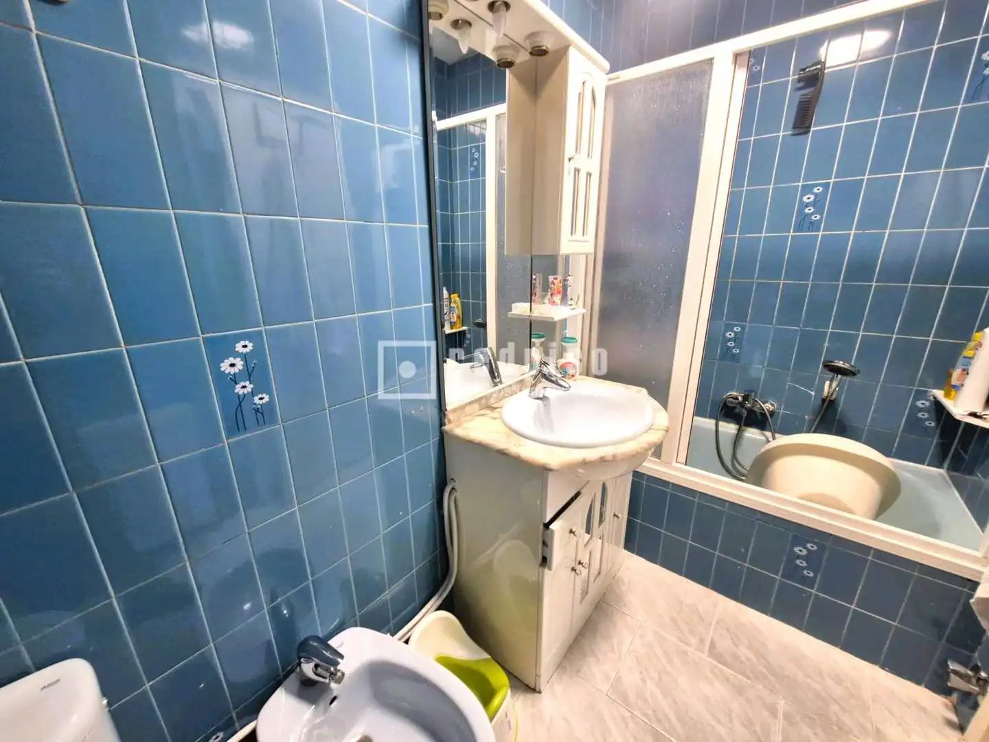 Badezimmer von Wohnung zum Verkauf in Parla mit Klimaanlage, Heizung und Privatgarten