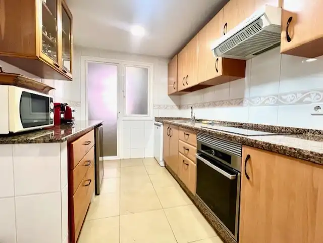 Cocina de Ático en venta en Marbella con Aire acondicionado, Terraza y Trastero