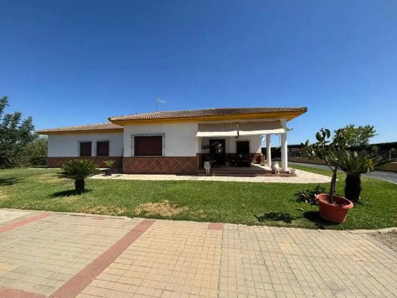 Villa mit Pool zum Verkauf in San Bartolomé de la Torre, imagen 2