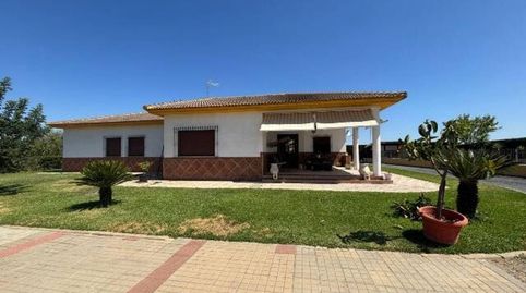 Venta de casa de 4 dormitorios y 2 baños con piscina y almacén, imagen 2