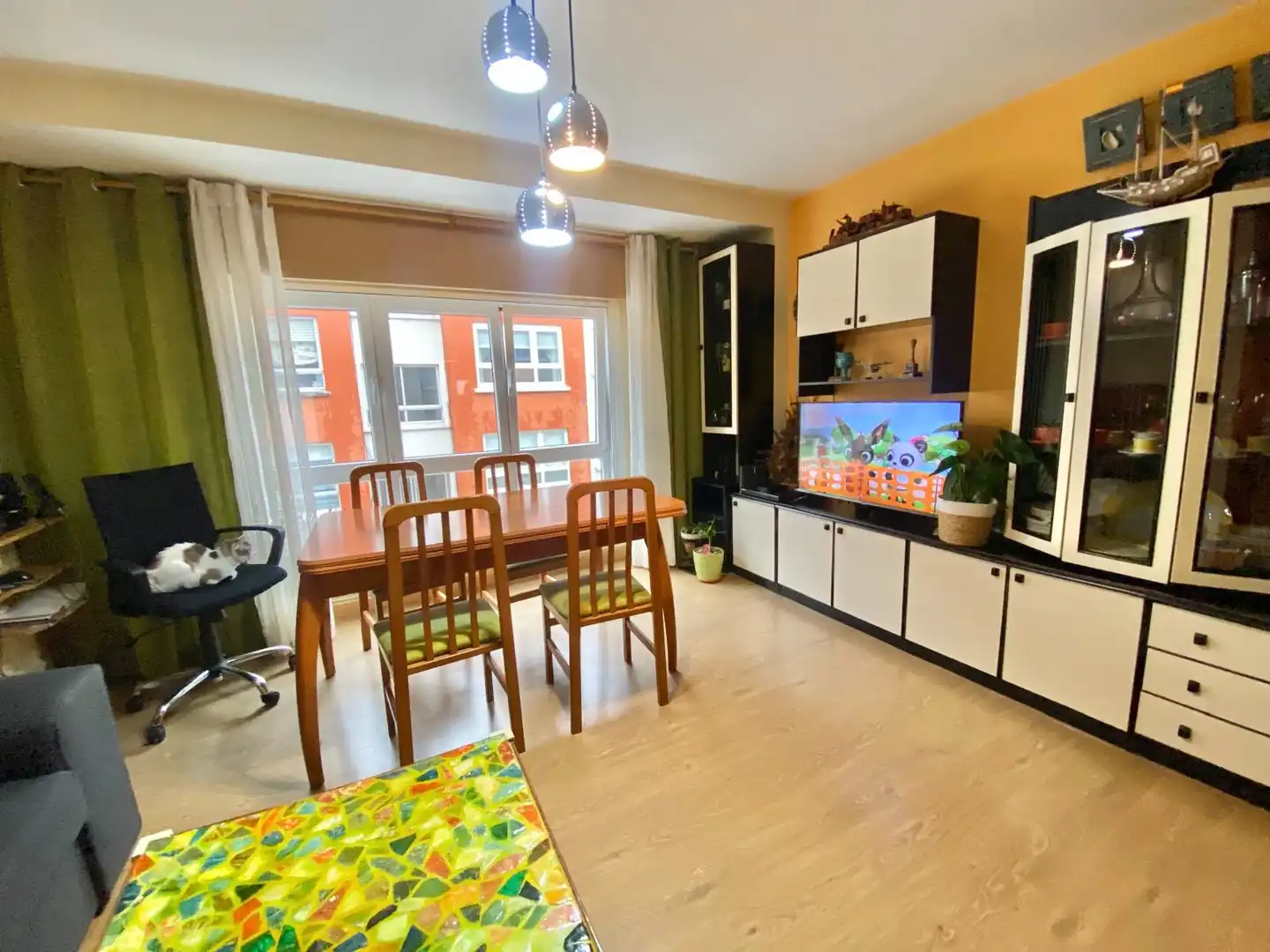 Living room of Flat for sale in Arteixo  with Heating, Parquet flooring and Storage room