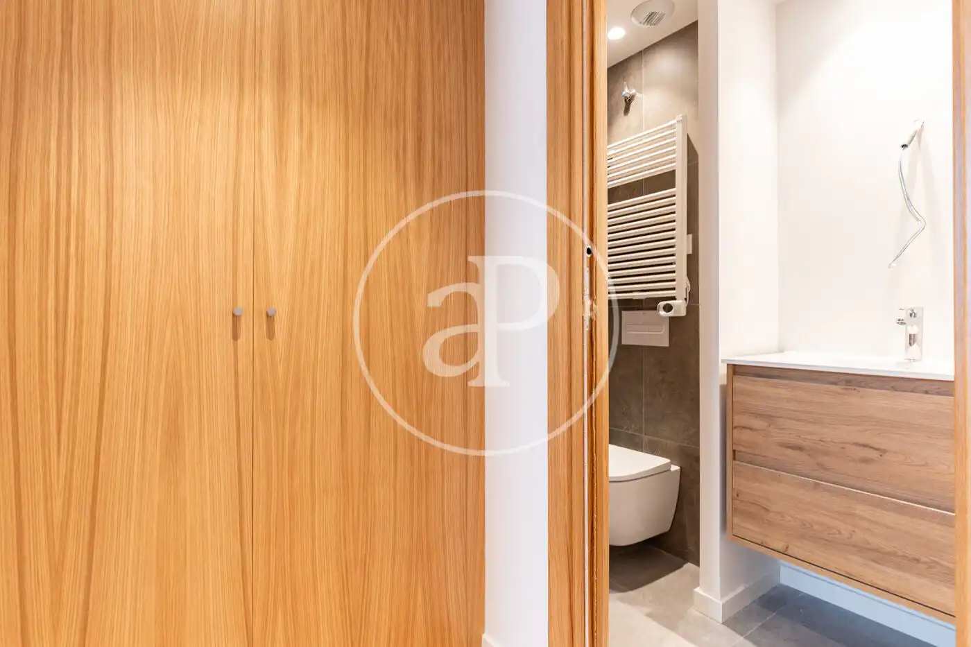 Bathroom of Flat for rent in Sant Cugat del Vallès  with Heating and Terrace