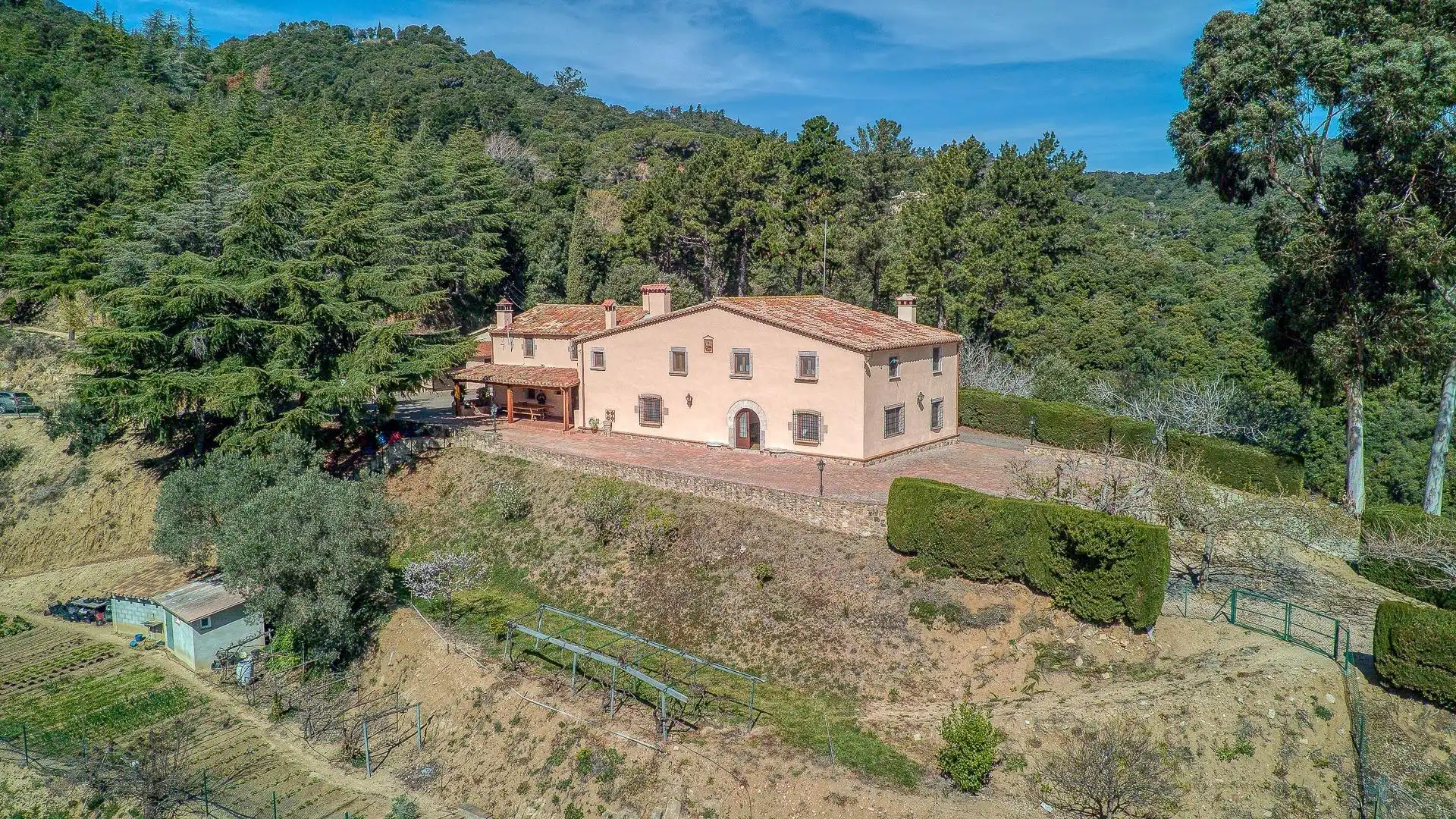 Maison rustique avec piscine à vendre à Niàgara Parc - Àgora Parc
