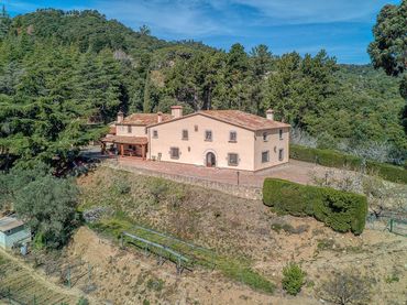 Casa rústica con piscina en venta en Niàgara Parc - Àgora Parc