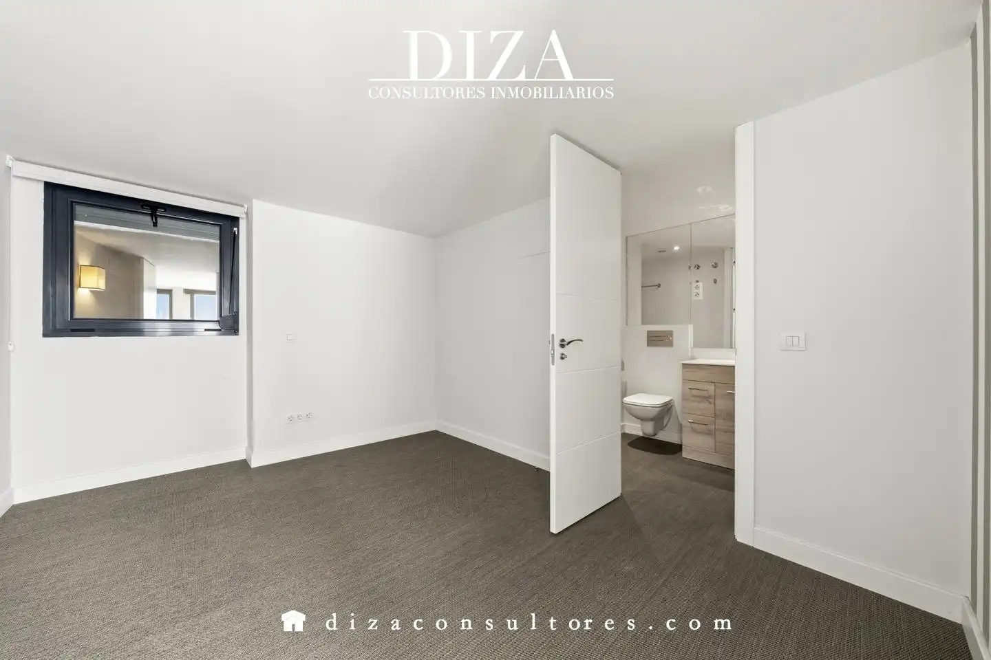 Bedroom of Flat for rent in Madrid  with Air Conditioner and Heating