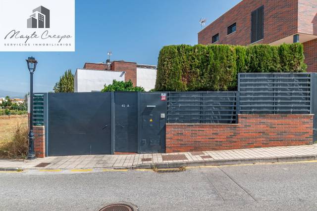 Casa-chalet en Venta en Camino de Montevive en Polideportivo