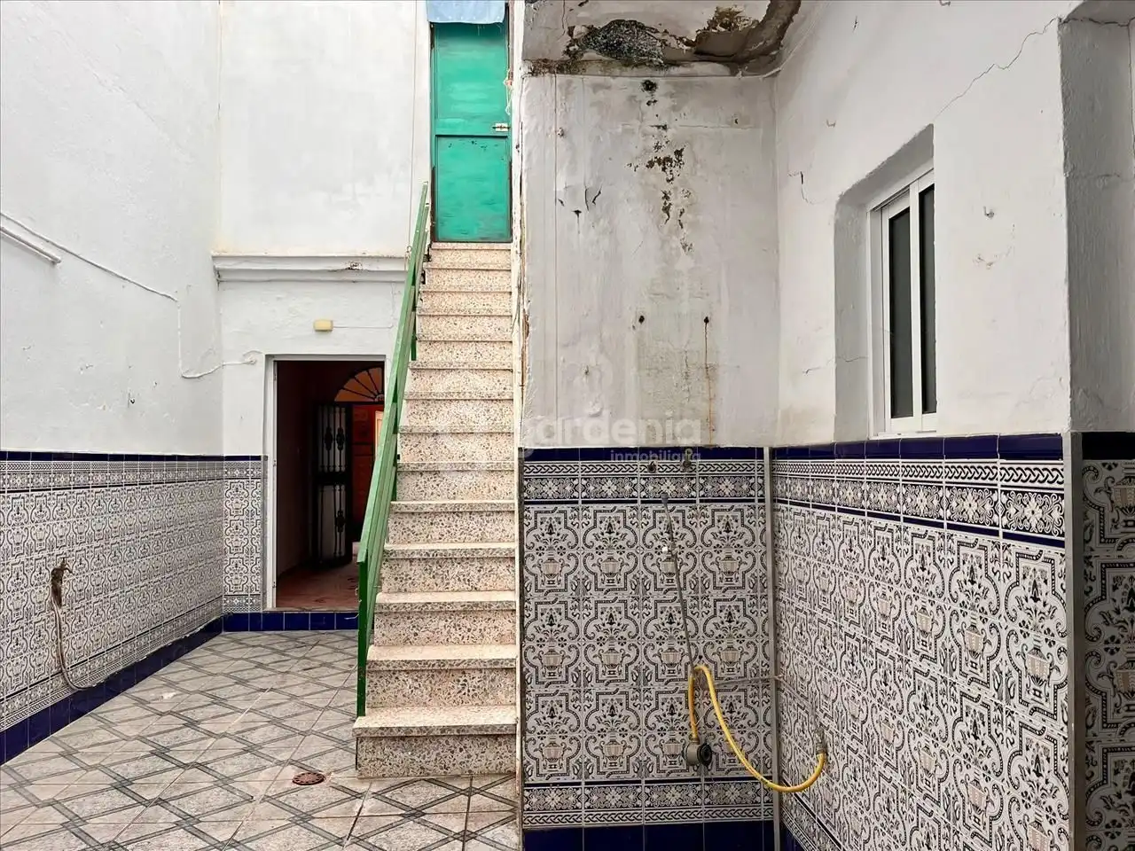 Exterior view of Houses for sale in Morón de la Frontera