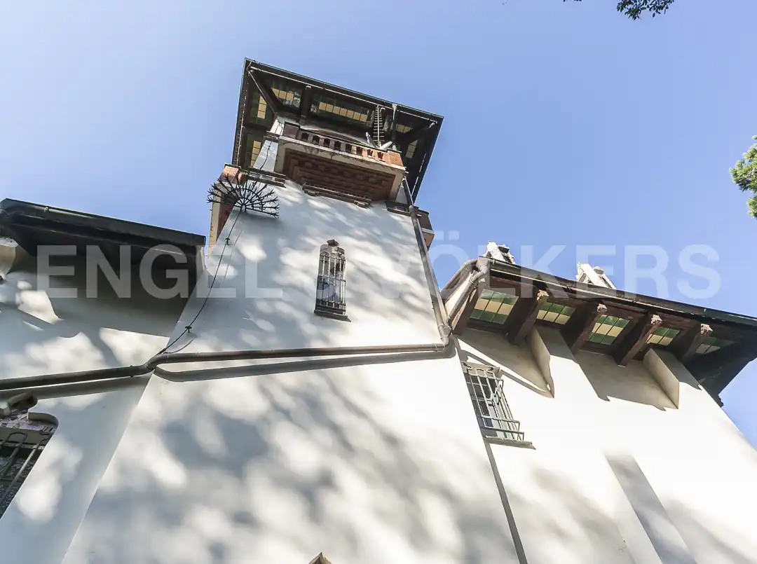 Außenansicht von Haus oder Chalet zum Verkauf in Barcelona mit Heizung, Terrasse und Abstellraum