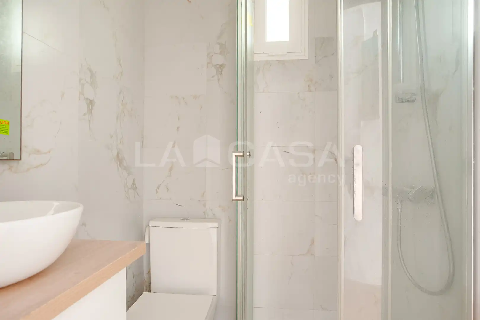 Badezimmer von Wohnung zum Verkauf in L'Hospitalet de Llobregat