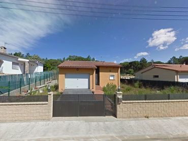 Chalet con jardín en venta en Carrer ROURE 29