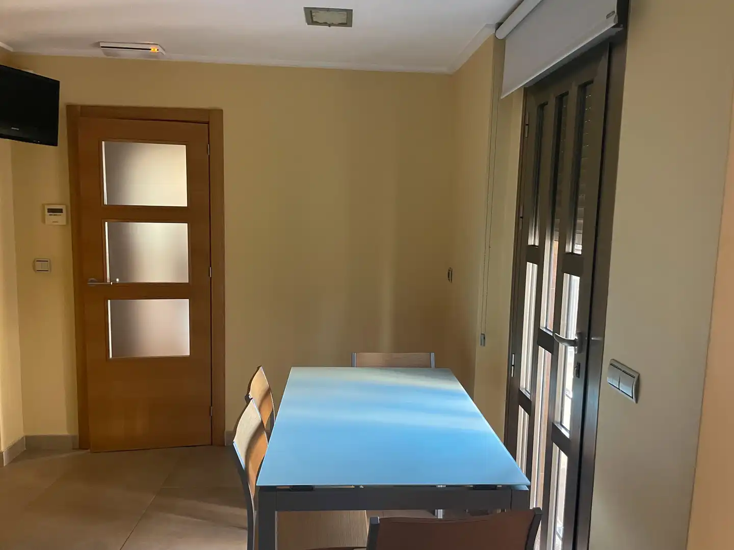 Menjador de Casa o xalet en venda en Orihuela amb Aire condicionat, Jardí privat i Parquet