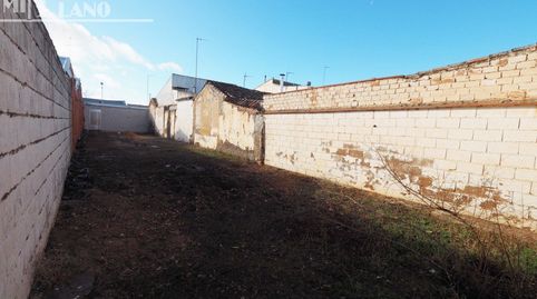 Se vende solar en la zona centro de Tomelloso junto a calle Isabeles, con 212 m2 y 7,50 de fachada