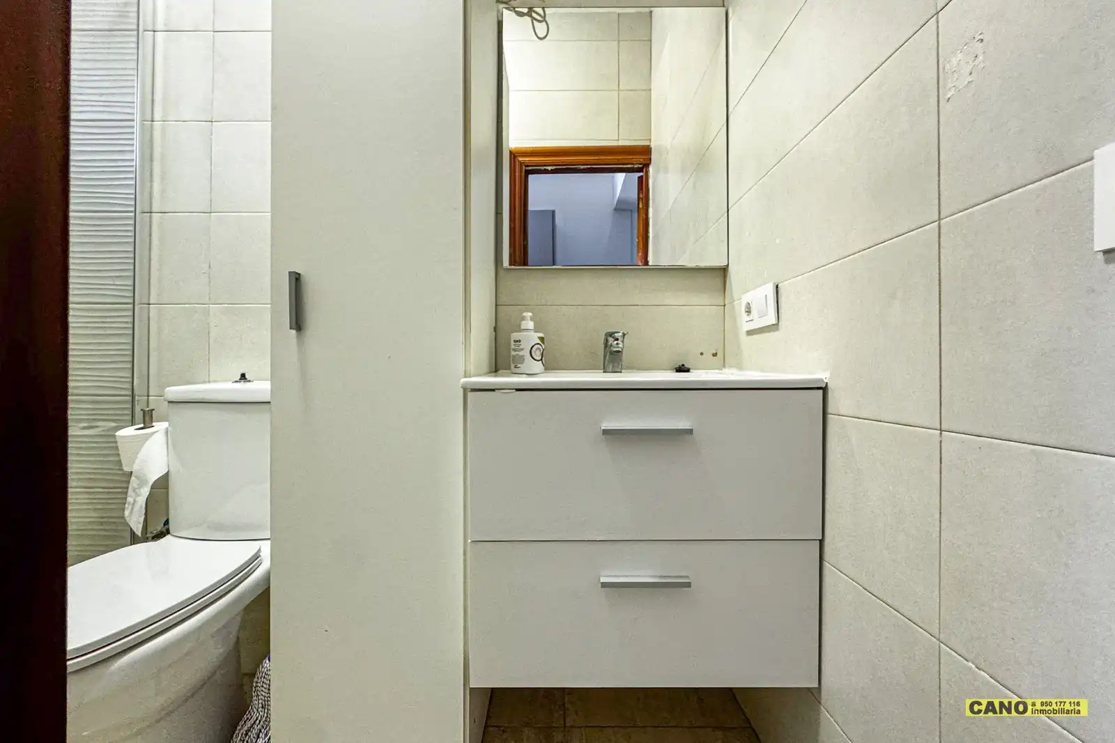 Bathroom of Flat for sale in Almería  with Air Conditioner and Heating