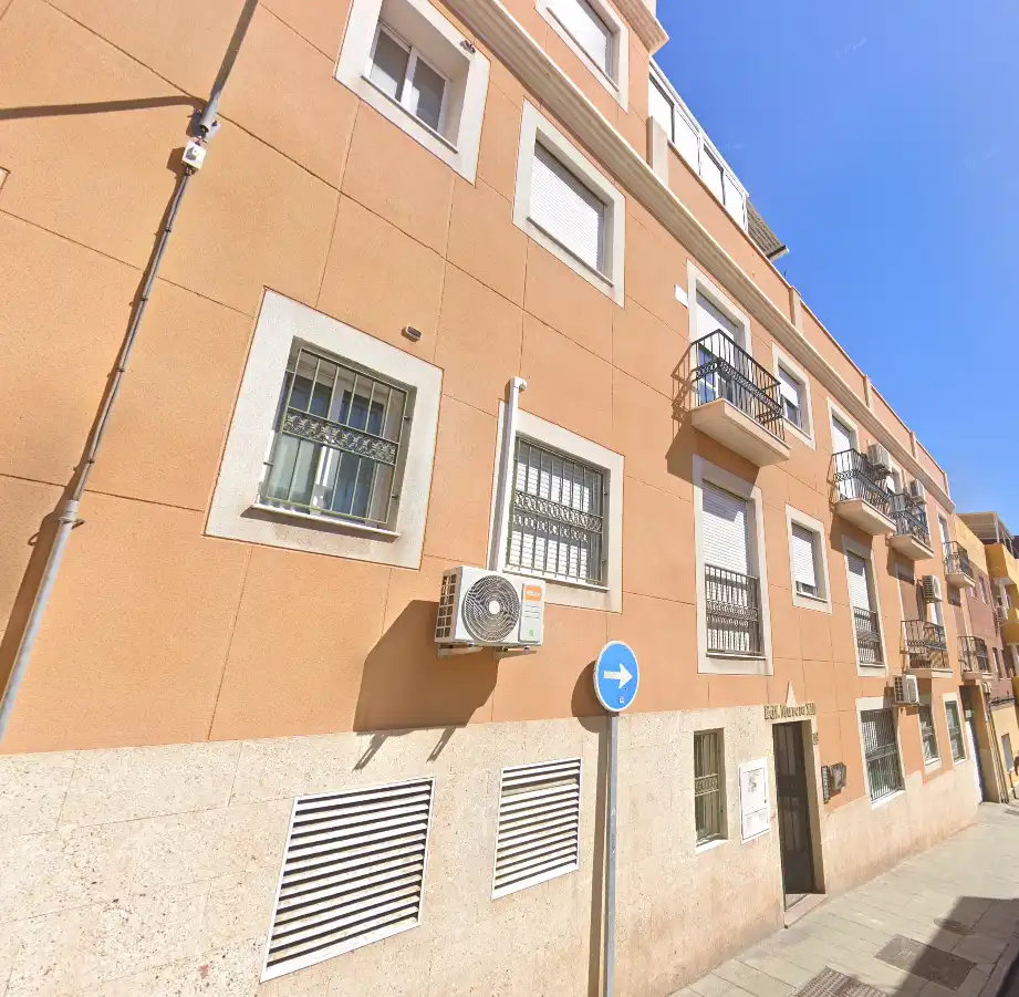 Vista exterior de Piso en venta en Almería