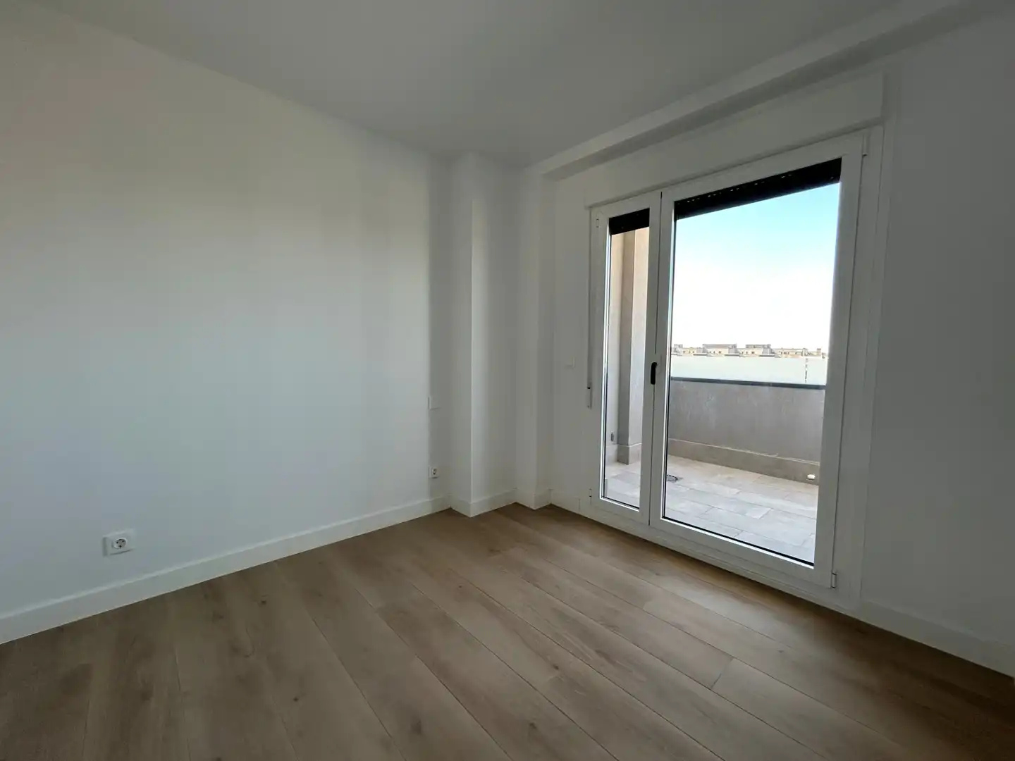 Bedroom of Attic for sale in Alcalá de Henares  with Air Conditioner, Heating and Terrace