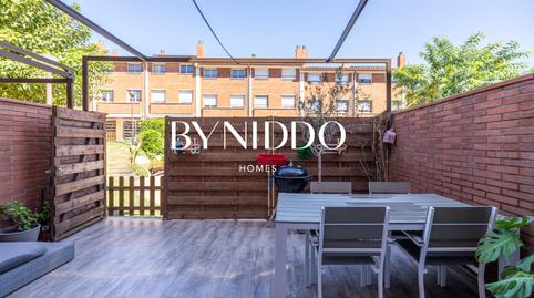 Foto 4 de Casa adosada en venda a Coll Favà, Barcelona