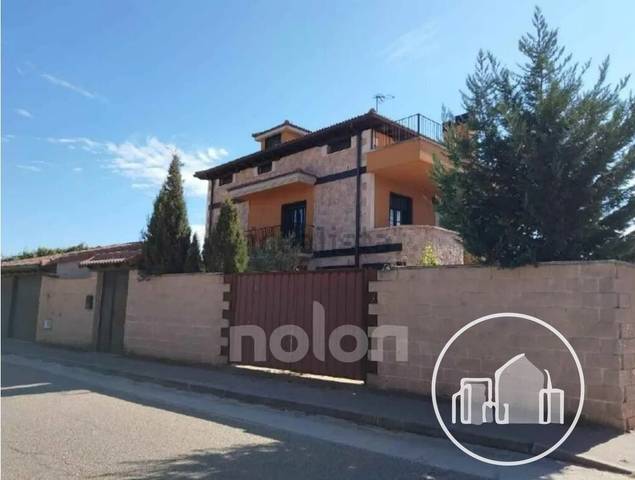 Casa-chalet en Venta en Fresnillo de las Dueñas