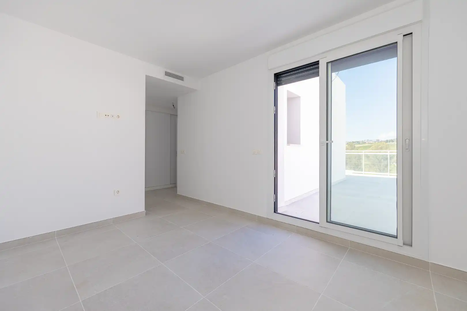 Attic for sale in Mijas  with Air Conditioner, Terrace and Swimming Pool