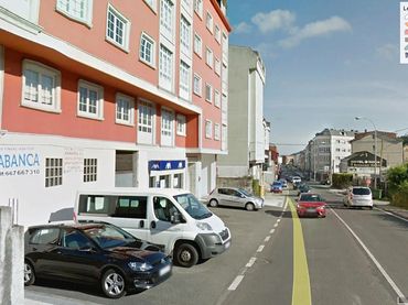 Local comercial en venda a Finisterre 45