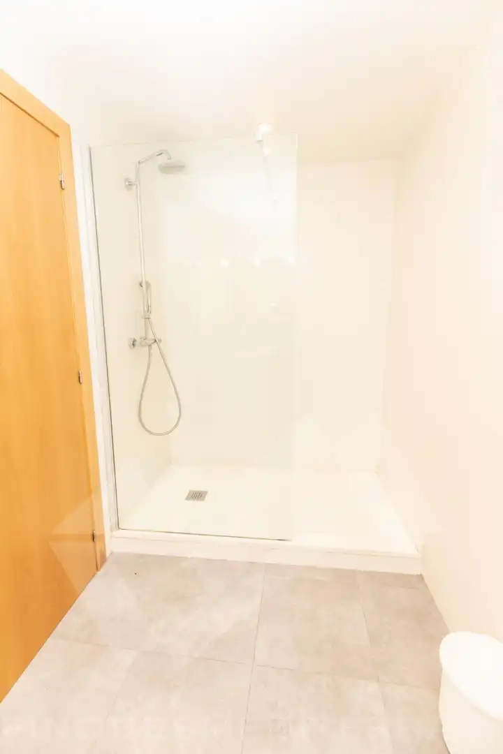 Bathroom of Flat for rent in Tarragona  with Heating, Parquet flooring and Terrace