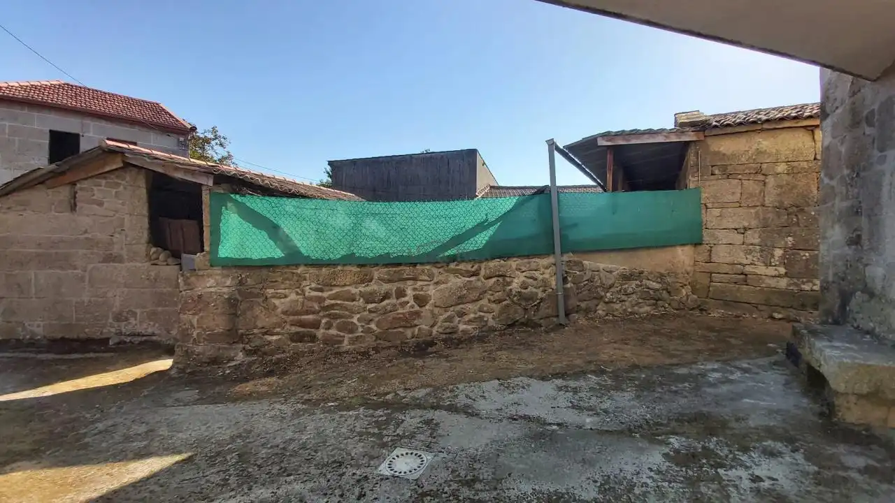 Casa o xalet en venda en San Cristovo de Cea amb Calefacció, Jardí privat i Terrassa
