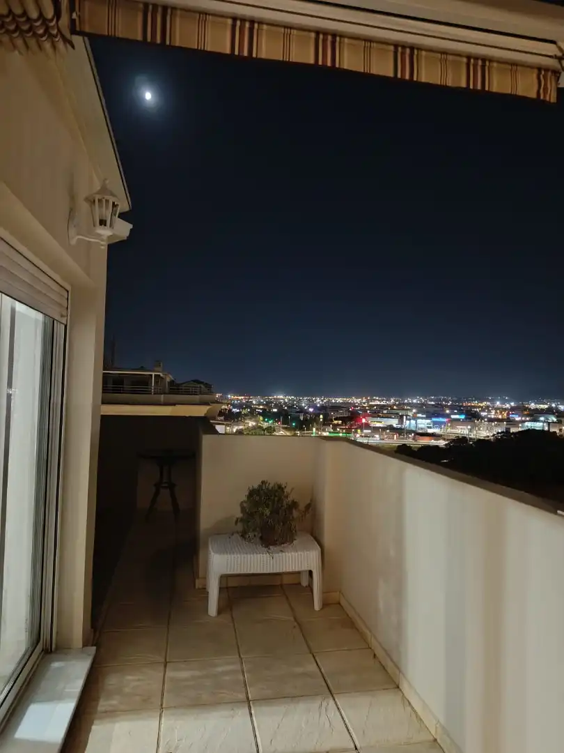 Penthouse mit Terrasse zur Miete in Avenida del Doctor Manuel Domínguez 23