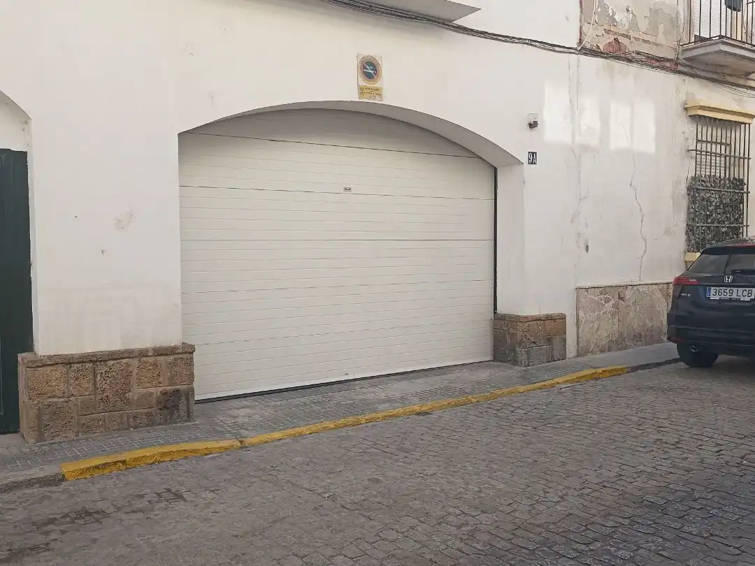 Garage zur Miete in Calle Luja, 9, Casco Histórico - Ribera del Marisco