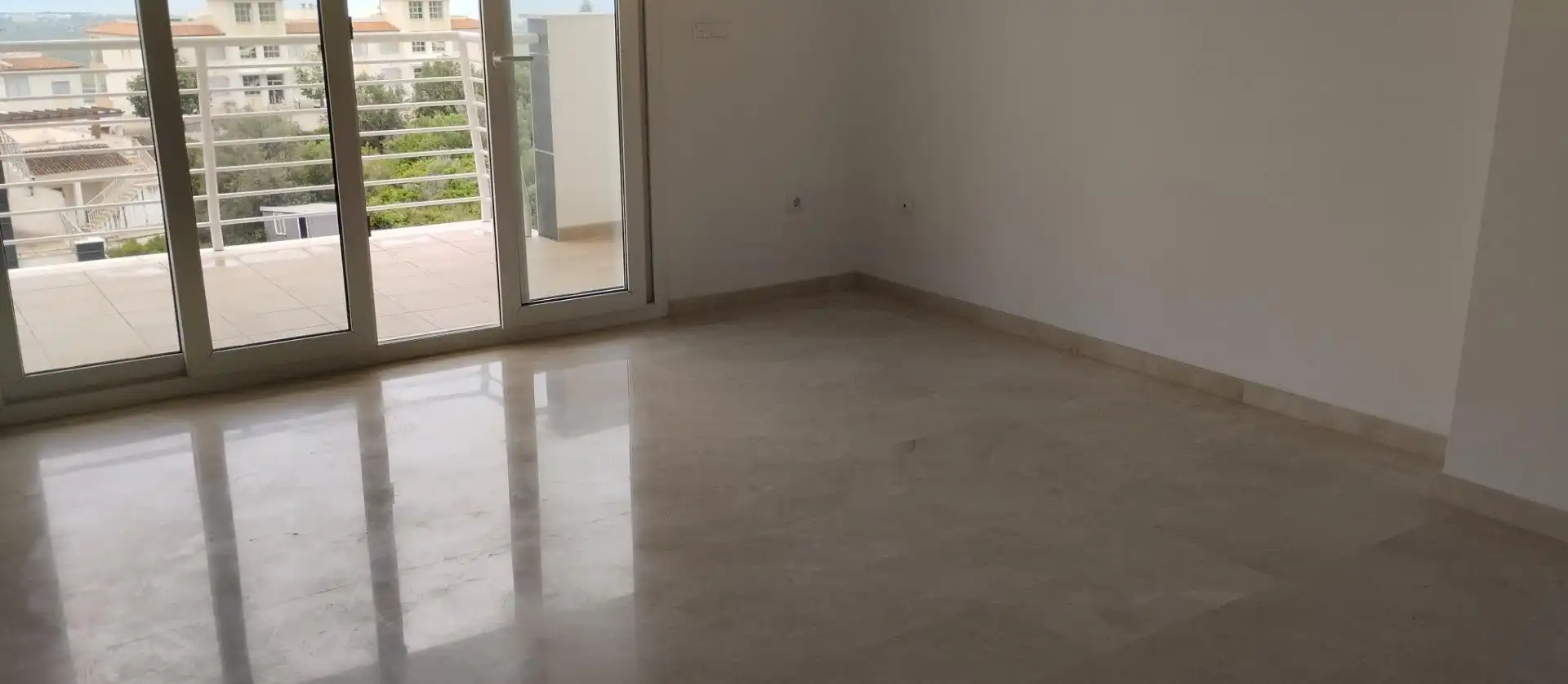 Sala de estar de Piso en venta en Pego con Aire acondicionado, Terraza y Piscina comunitaria