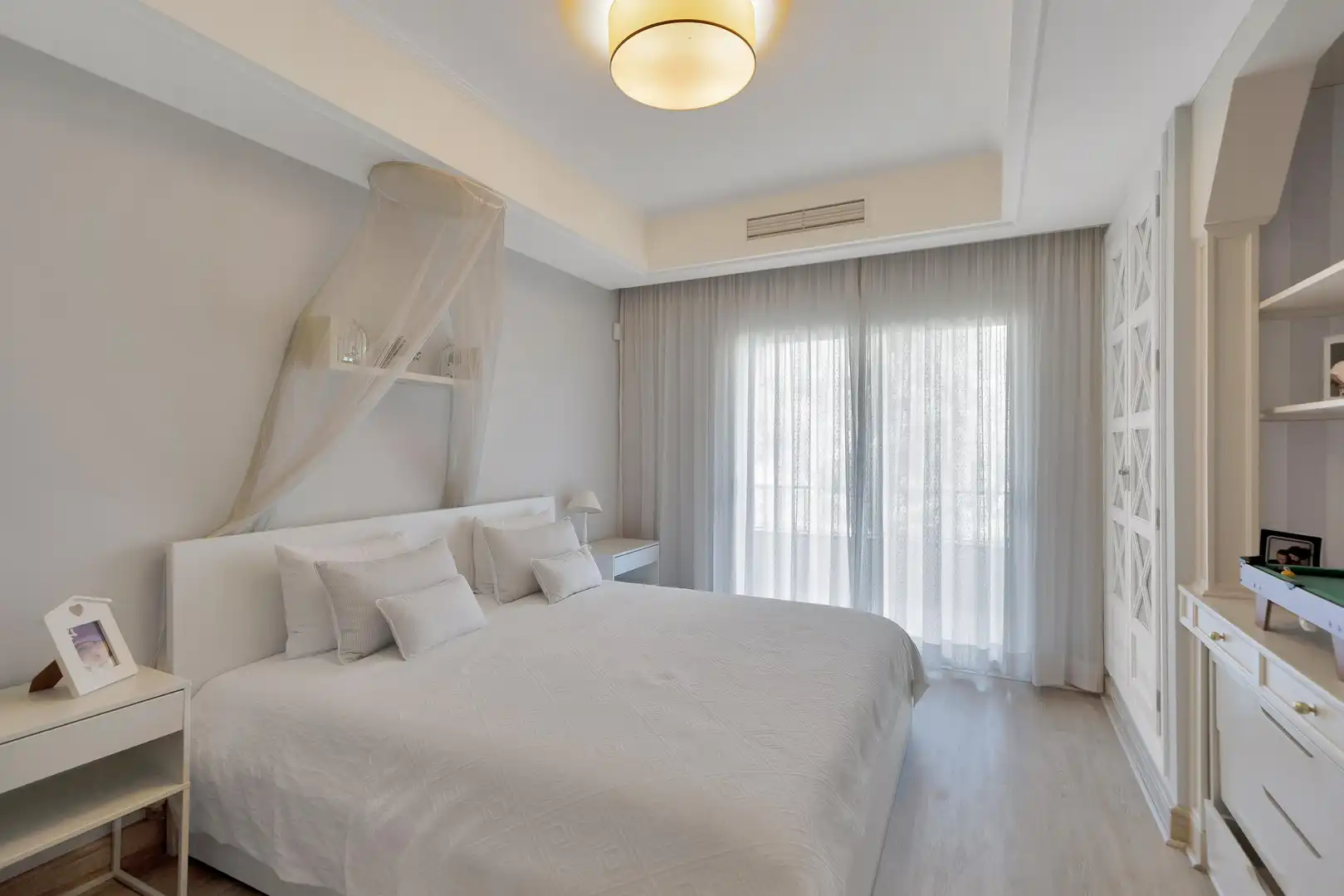 Bedroom of Apartments for sale in Marbella  with Air Conditioner, Heating and Private garden