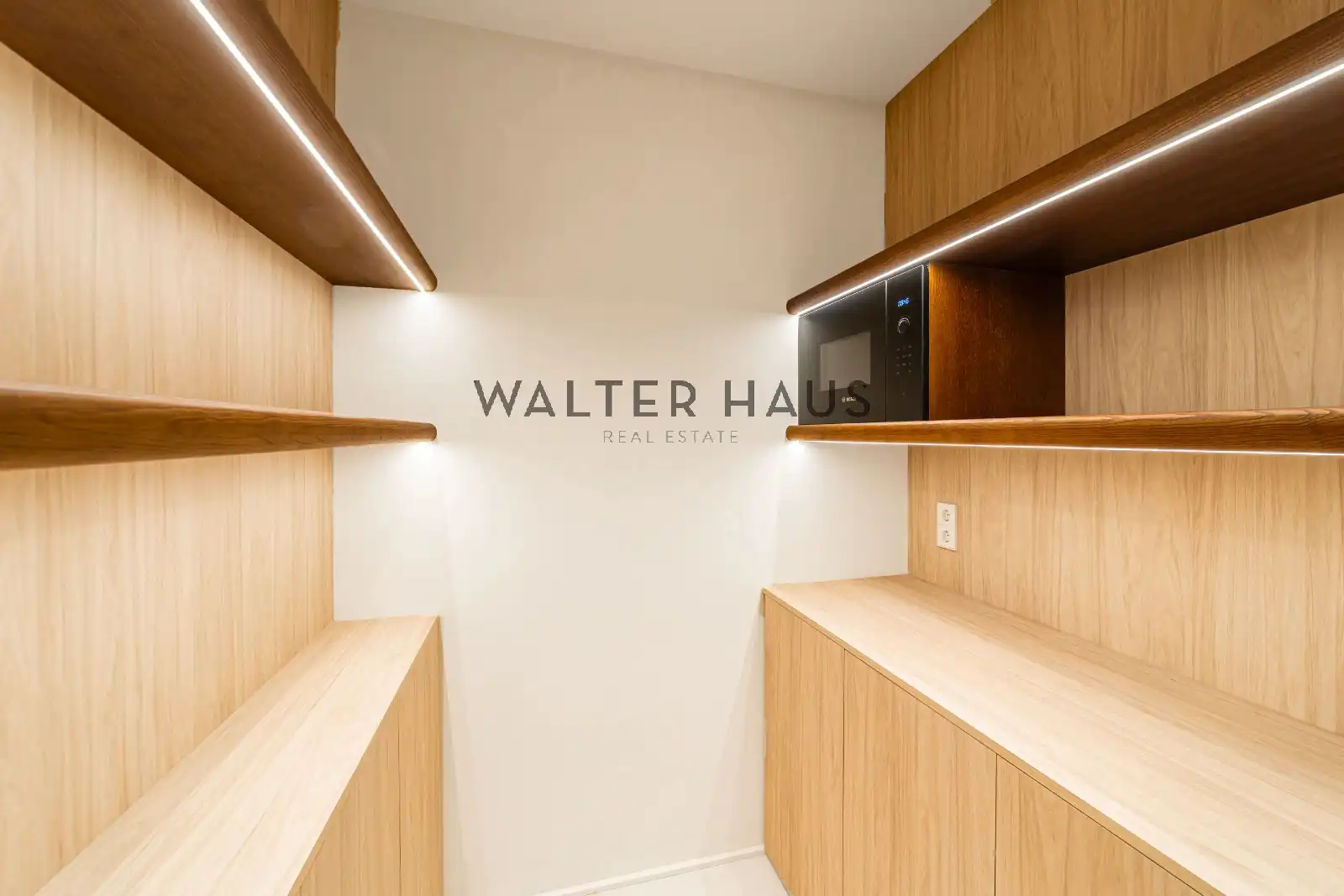 Flat for sale in Madrid  with Air Conditioner, Heating and Oven