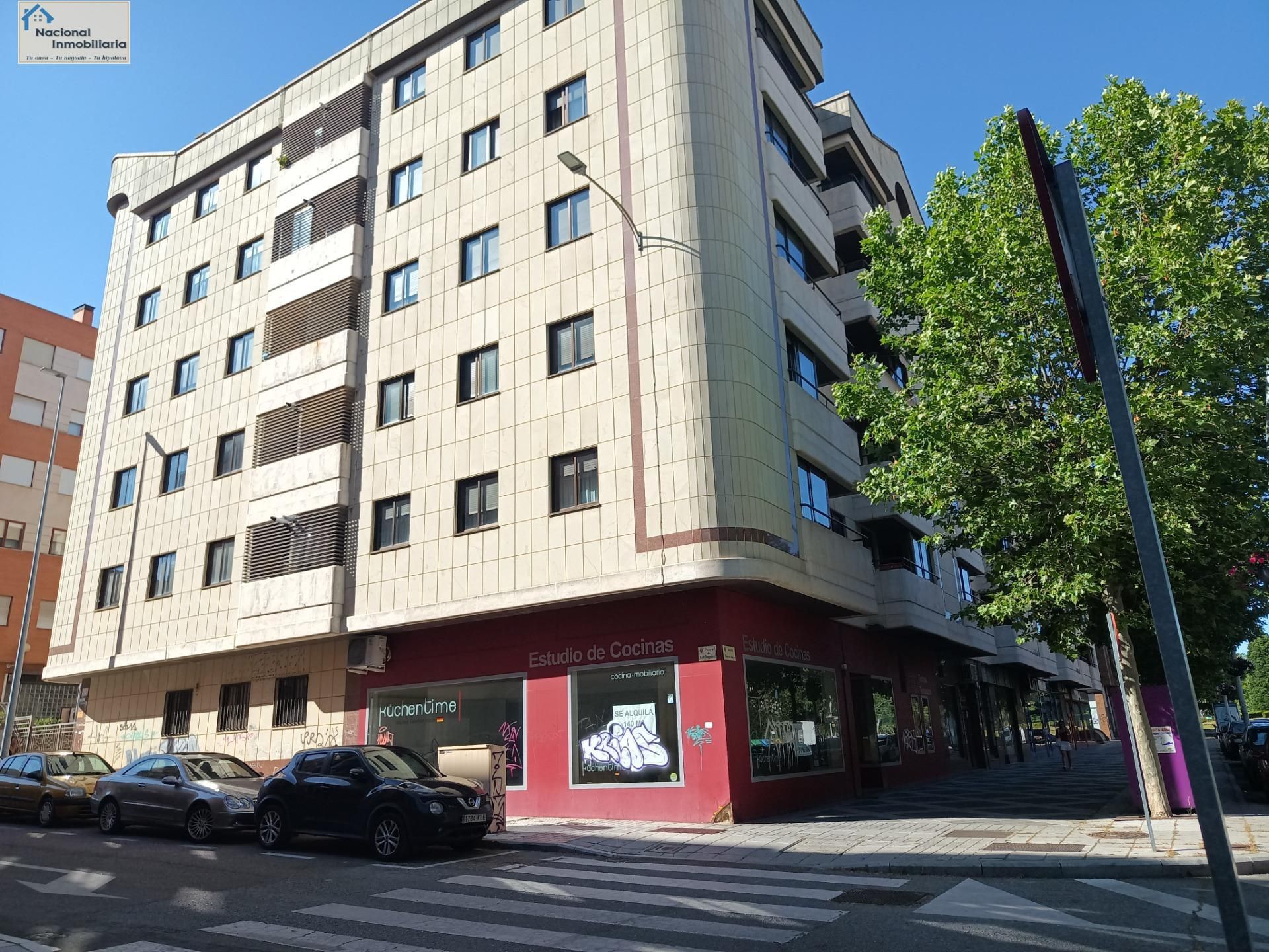 Vista exterior de Pis en venda en Salamanca Capital amb Calefacció i Alarma