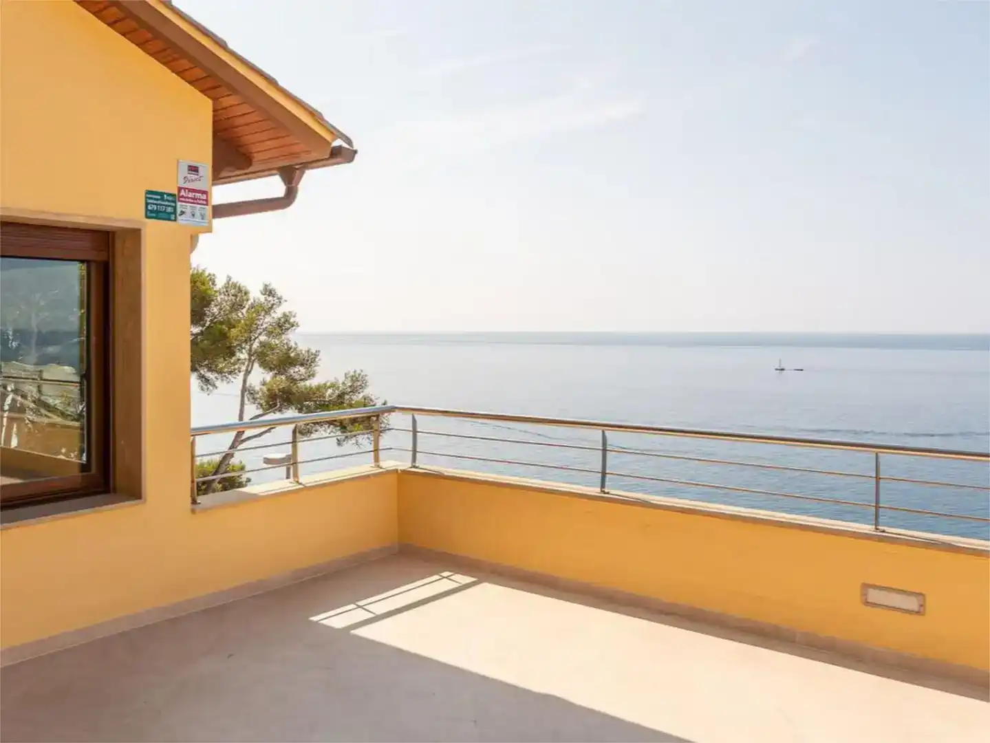 Terraza de Finca rústica de alquiler en Lloret de Mar con Aire acondicionado, Jardín privado y Piscina