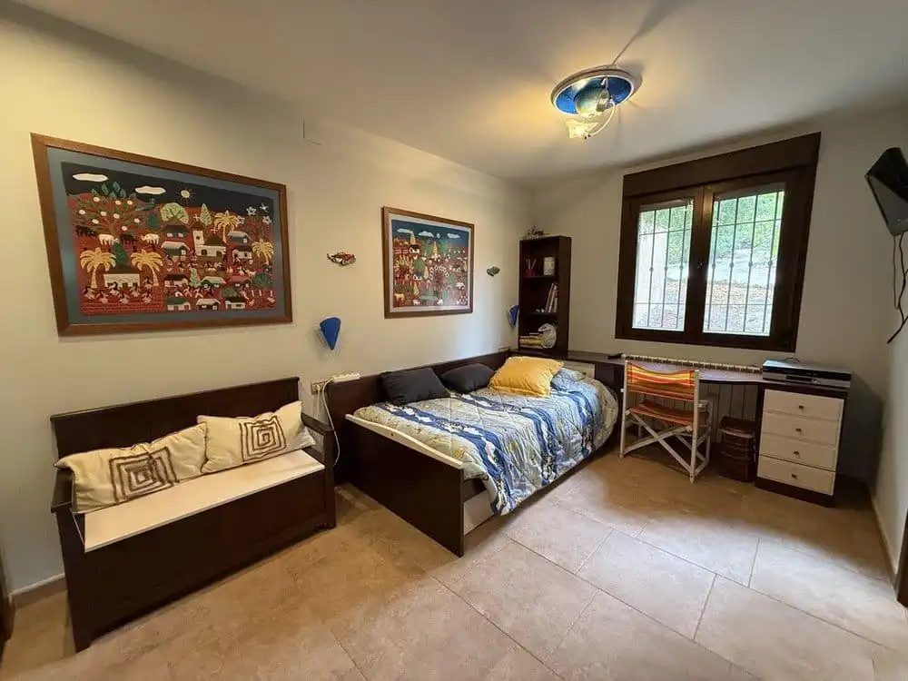 Habitación de Finca rústica en venta en Colomera con Calefacción, Terraza y Piscina