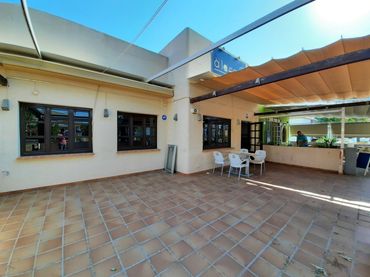 Locale commerciale in vendita a Las Marinas / Les Marines
