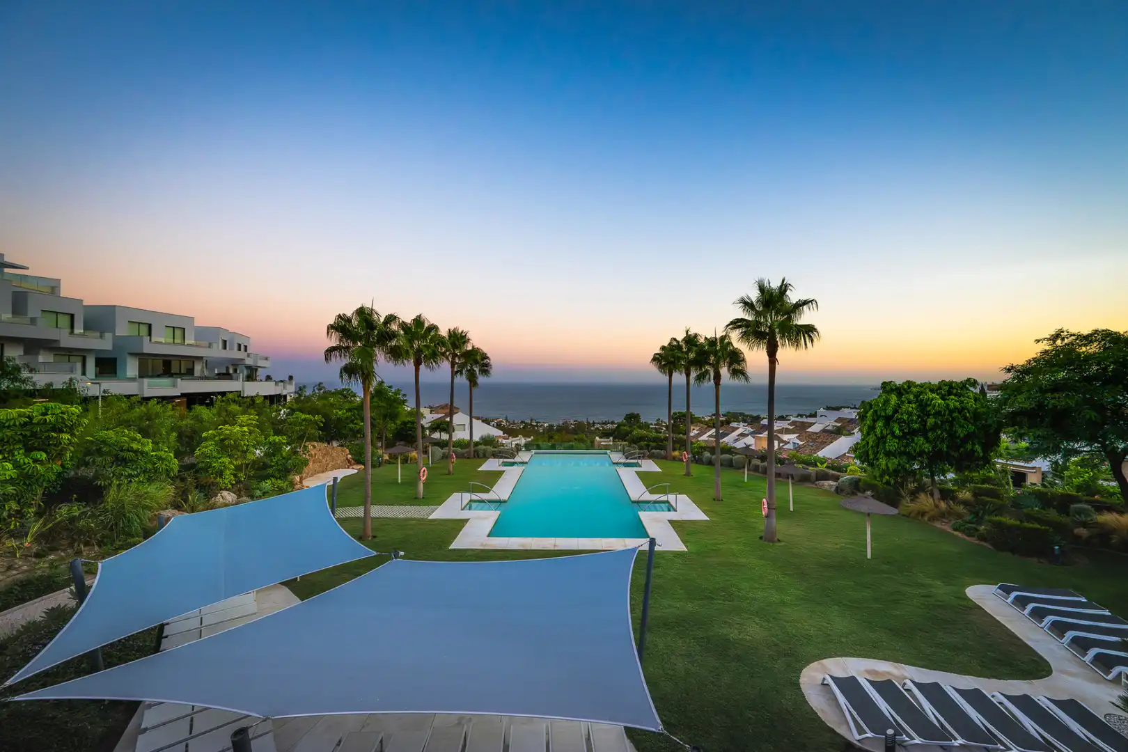 Garden of Houses for sale in Benalmádena  with Air Conditioner, Terrace and Storage room