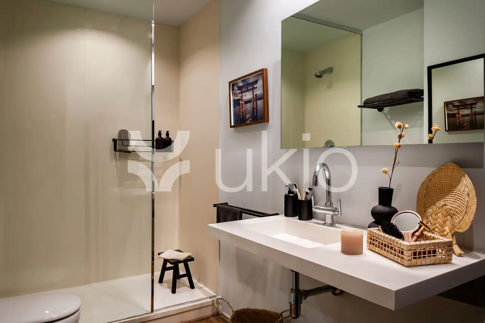 Bany de Apartament de lloguer en Barcelona amb Aire condicionat, Moblat i Forn