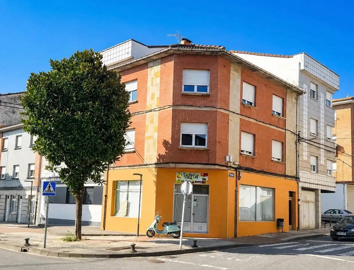 Residential for sale in Avenida Avenida Fernando Díaz Villabella