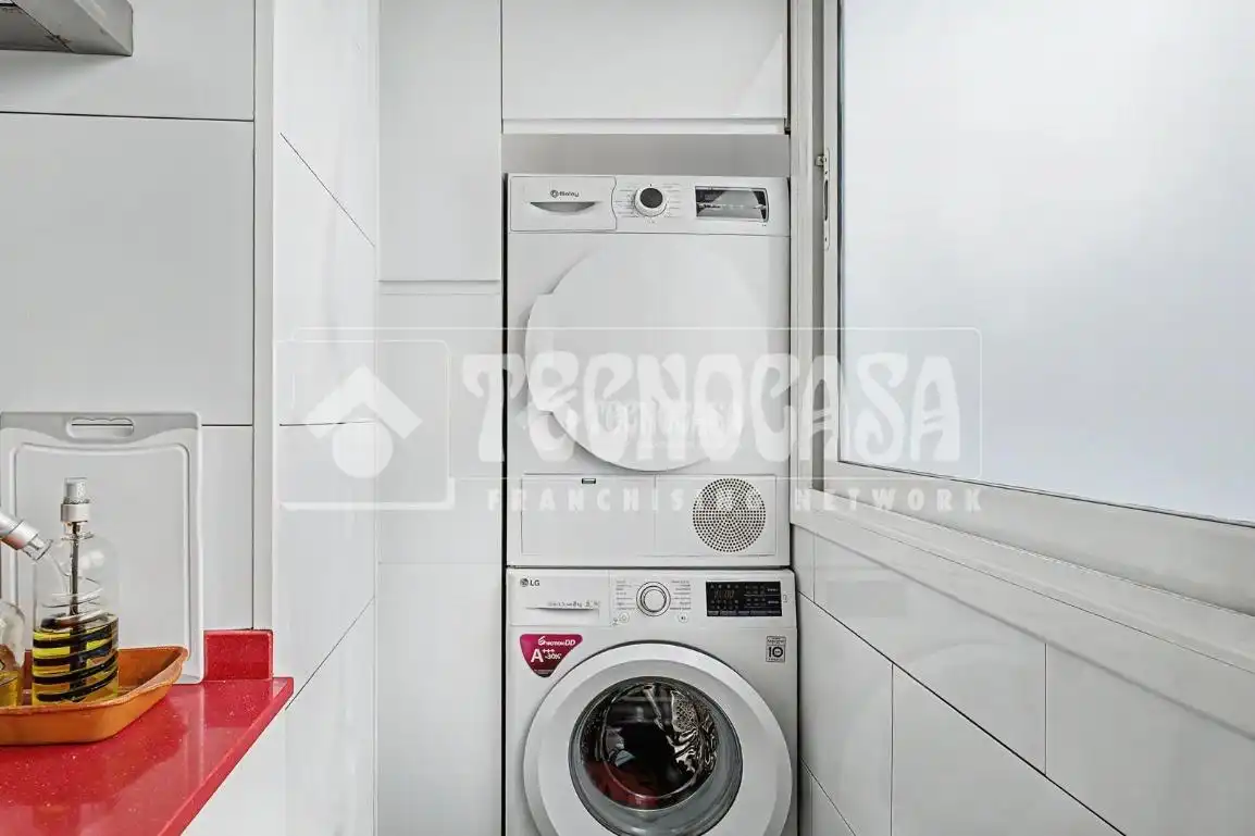 Bathroom of Flat for sale in Sant Joan Despí  with Air Conditioner, Heating and Balcony